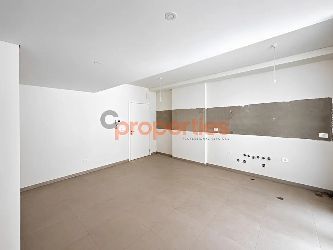 Apartment for Sale in Baabda - 4 bed, 6 bath