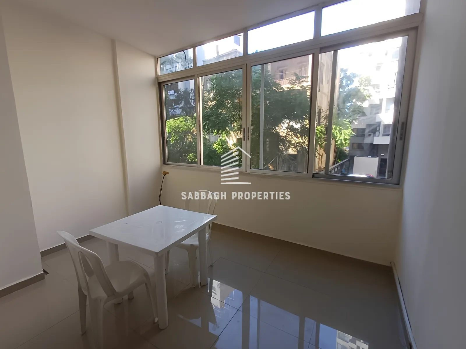 Apartment for rent in Sanayeh