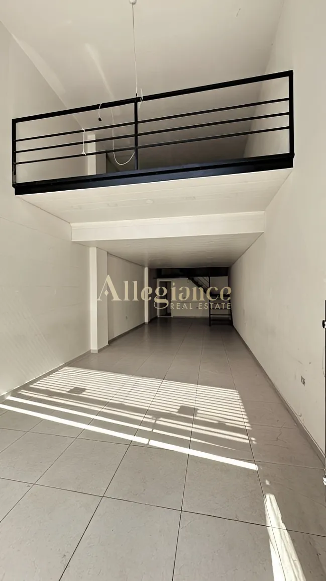 Office for rent in Kousba