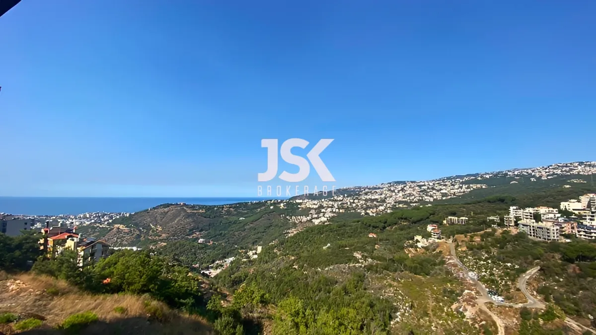 Apartment for Sale in Qornet El Hamra, Lebanon - 3 bed, 4 bath