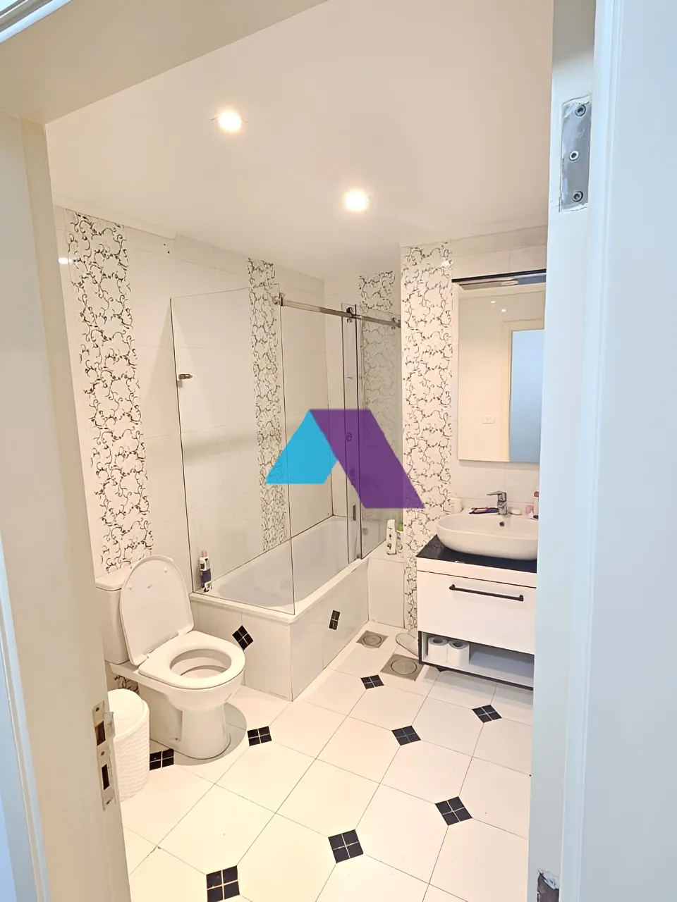Apartment for Sale in Dik El Mehdi - 2 bed, 3 bath