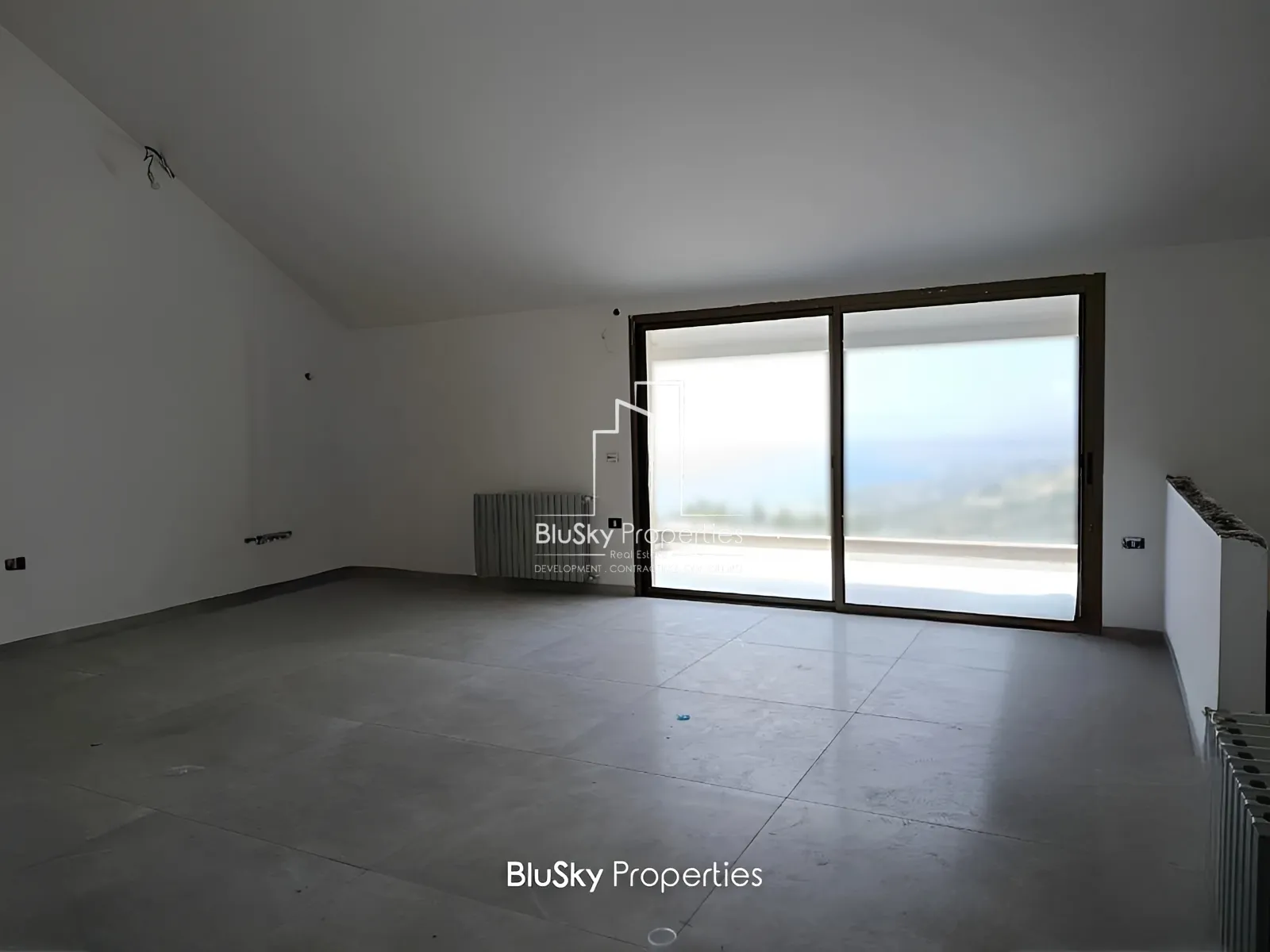Apartment for Sale in Fatka - 2 bed, 3 bath