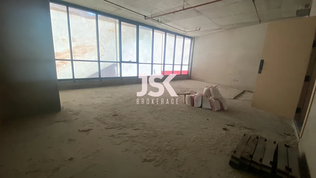 Office for rent in Daoura