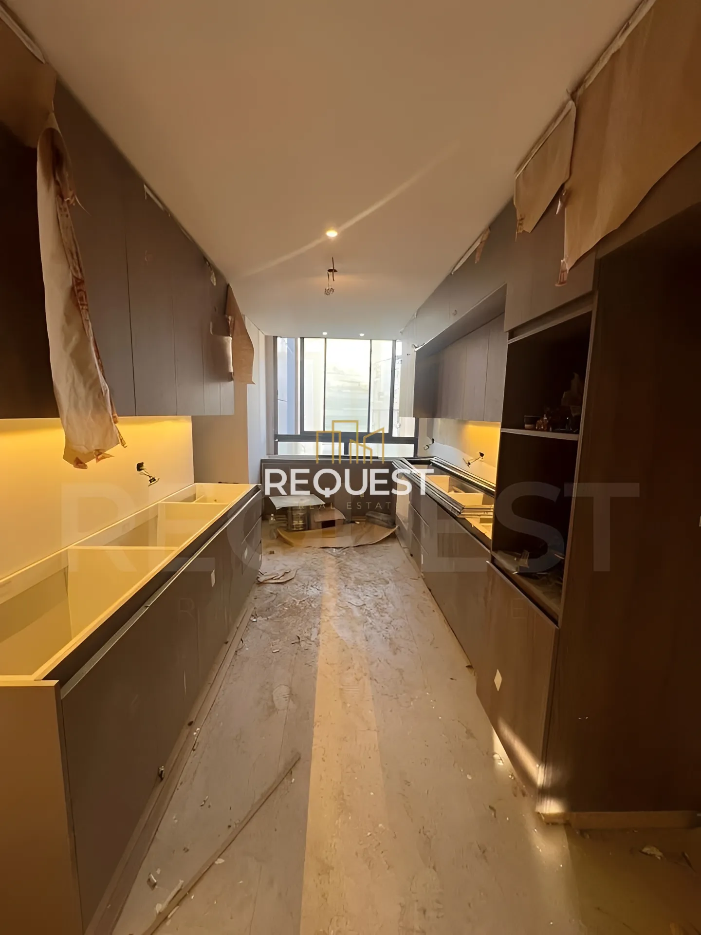 Apartment for sale in Sakiet el janzeer, beirut, lebanon - 3 bed, 4.0 bath