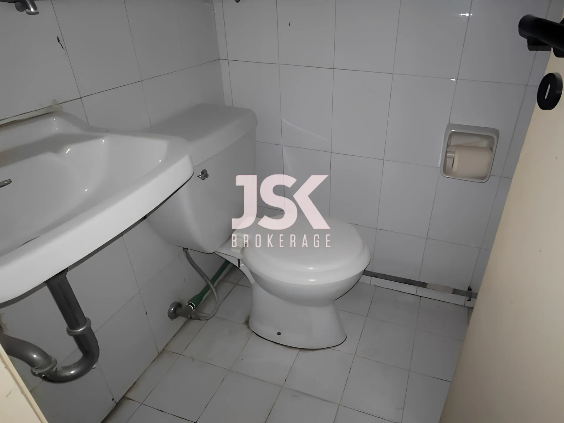Office for sale in Kaslik