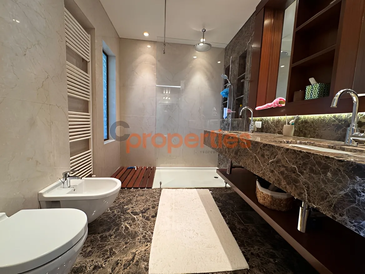 Apartment for Sale in Faqra