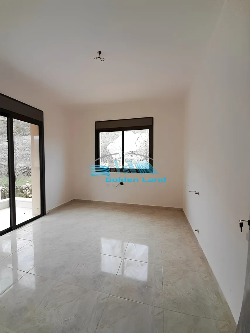 Apartment for Sale in Majdal Tarchich, Lebanon