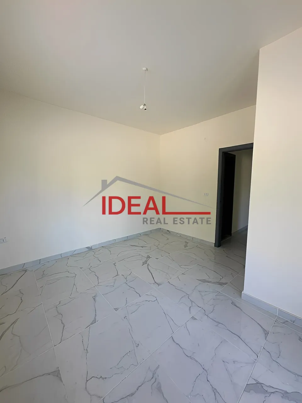 Apartment for Sale in Samqaniyeh, Lebanon - 3 bed, 2 bath