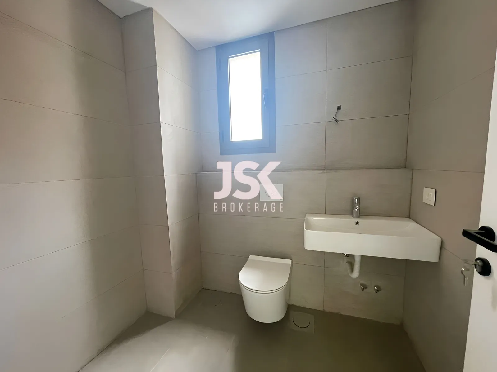 Apartment for Sale in Ain Saadeh - 3 bed, 4 bath