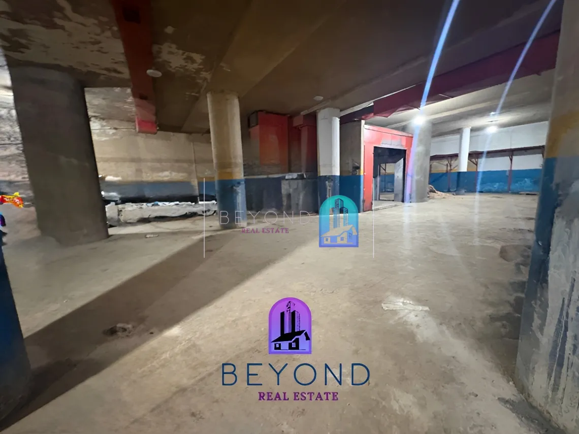 Warehouse for sale in Aicha Bakkar, Bayrut, Lebanon