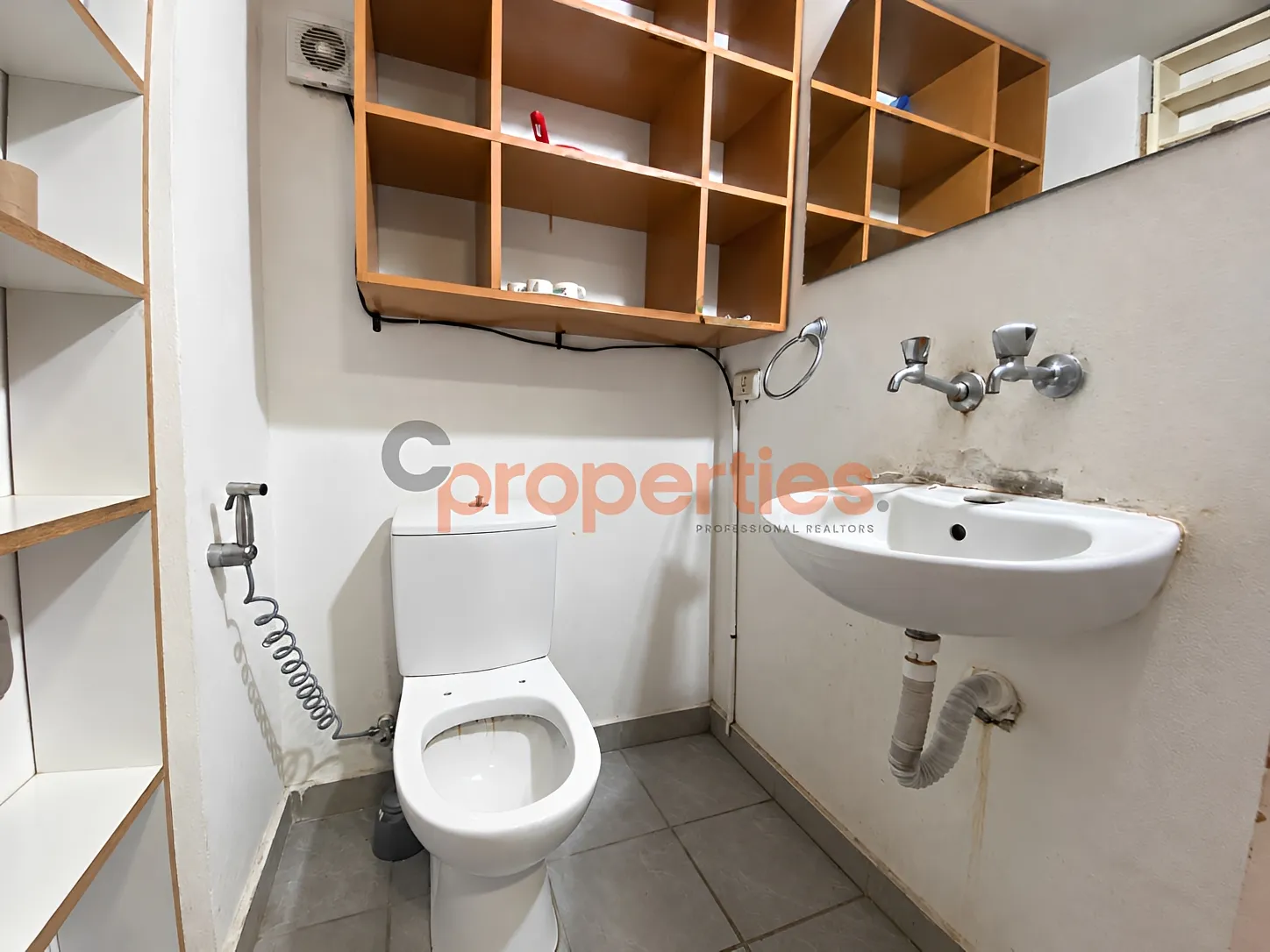 Shop for Rent in Zalqa