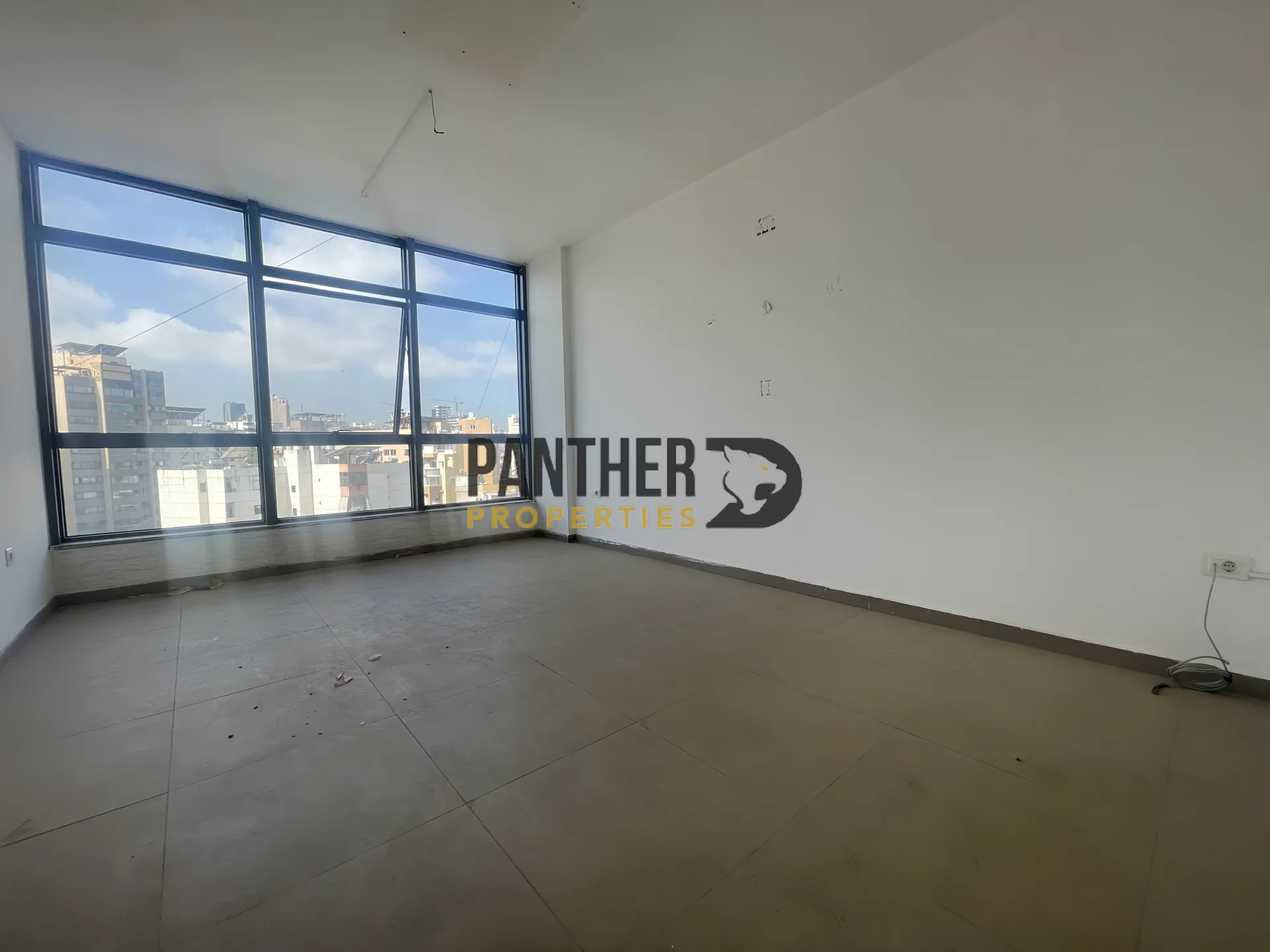 Office for rent in Dekwaneh, lebanon