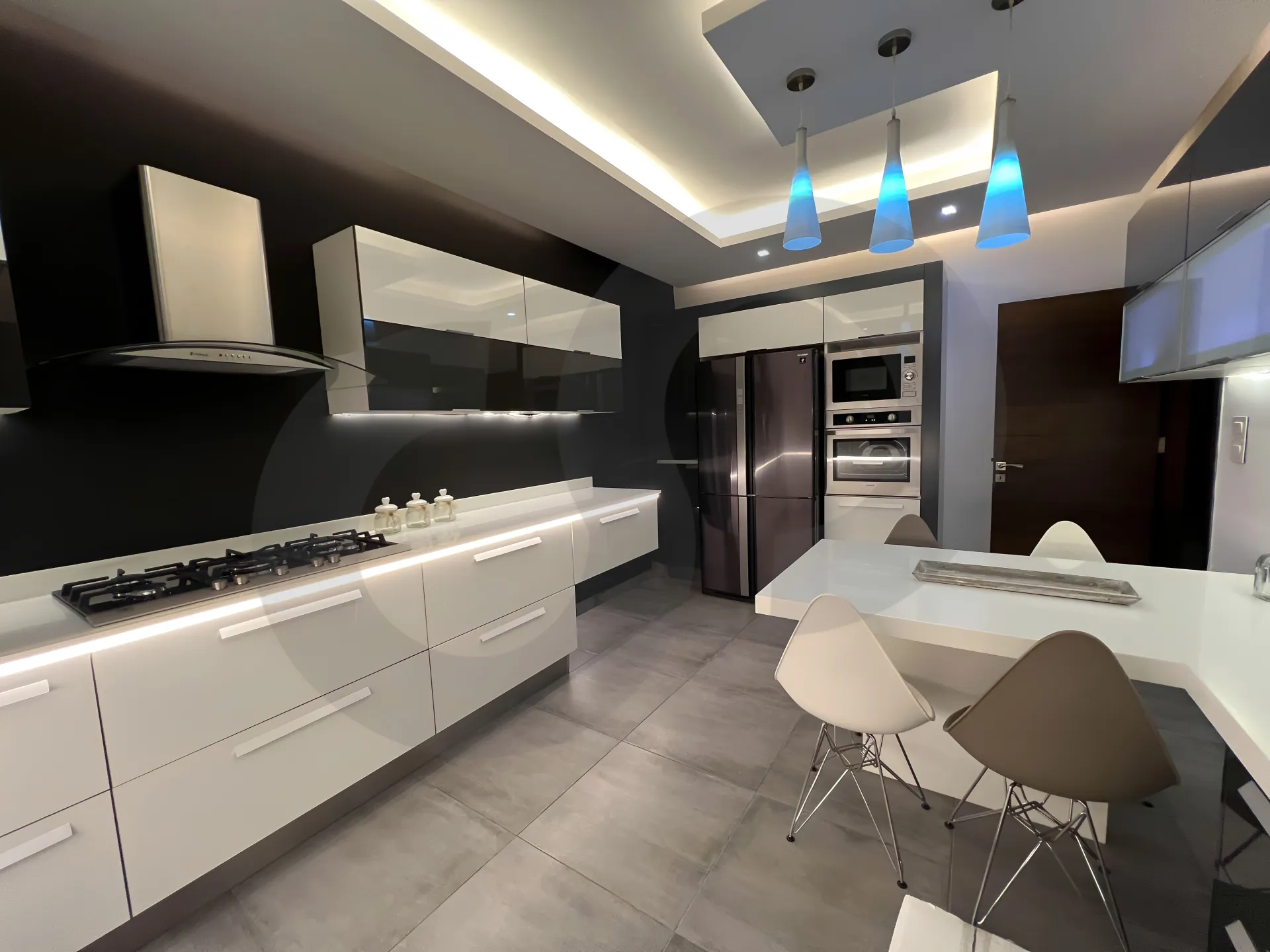 Apartment for Sale in Ballouneh