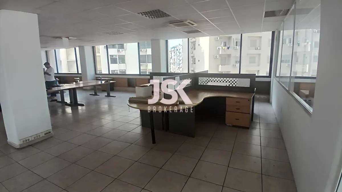 Office for rent in Baouchriyeh