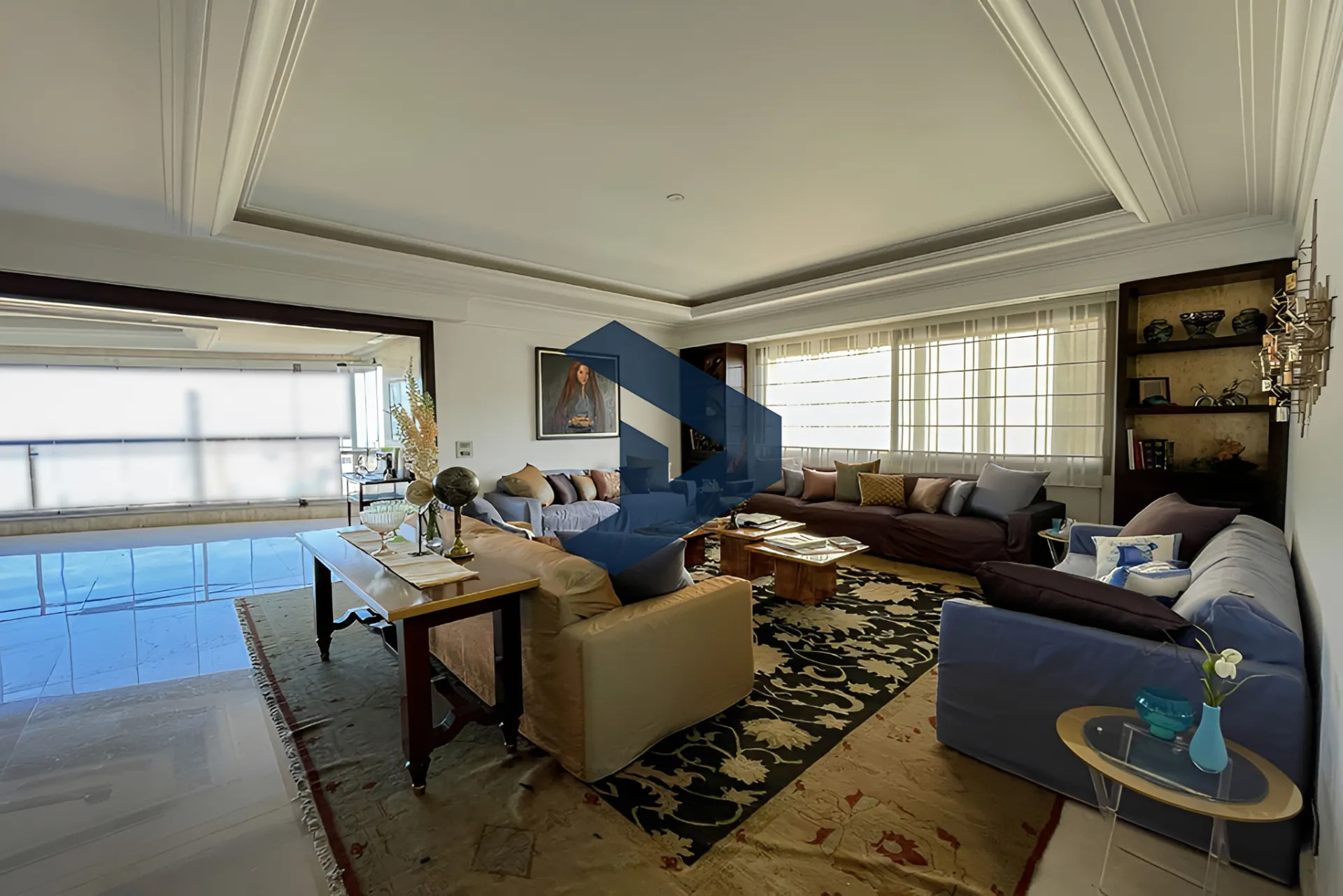 Apartment for rent in Caree d'or, Achrafieh, Lebanon - 4 bed, 5 bath