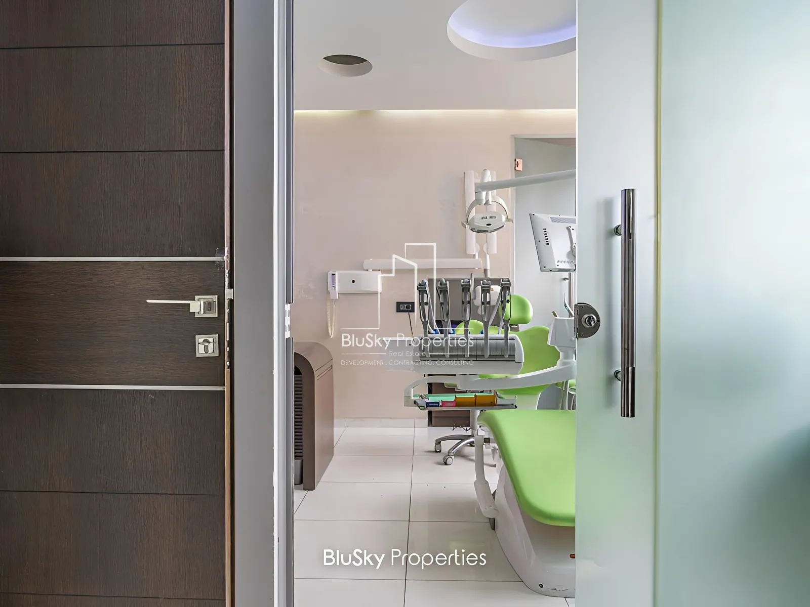 Clinic For Sale in Jal El Dib