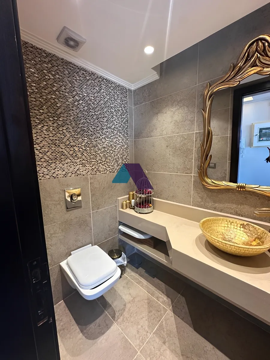 Apartment for Sale in Downtown - 4 bed, 4 bath