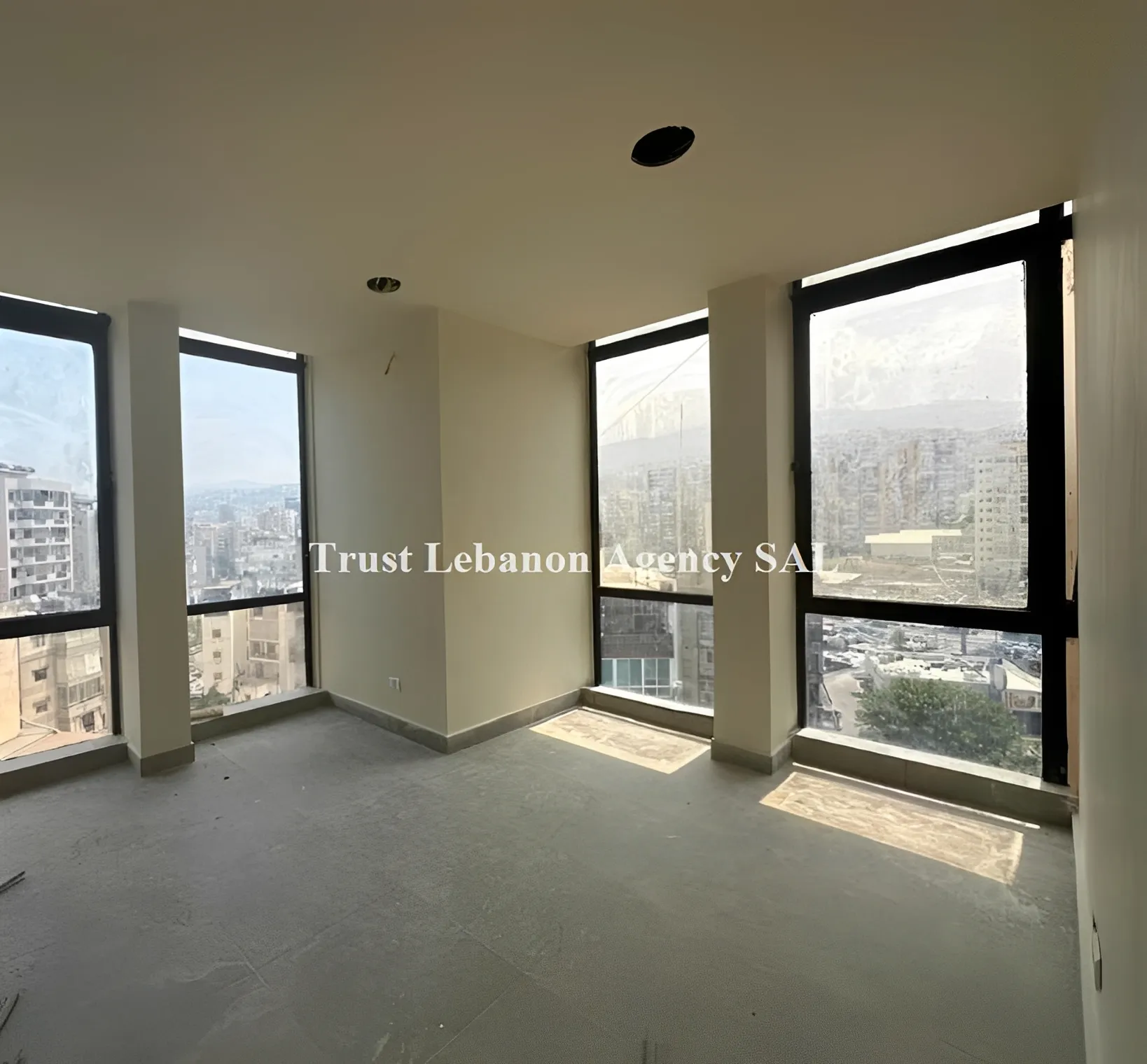 Office For Rent in Metn, Sid El Bauchrieh