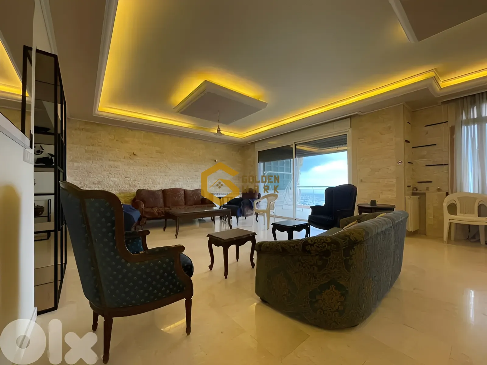 Apartment for Sale in Ballouneh - 3 bed, 4 bath