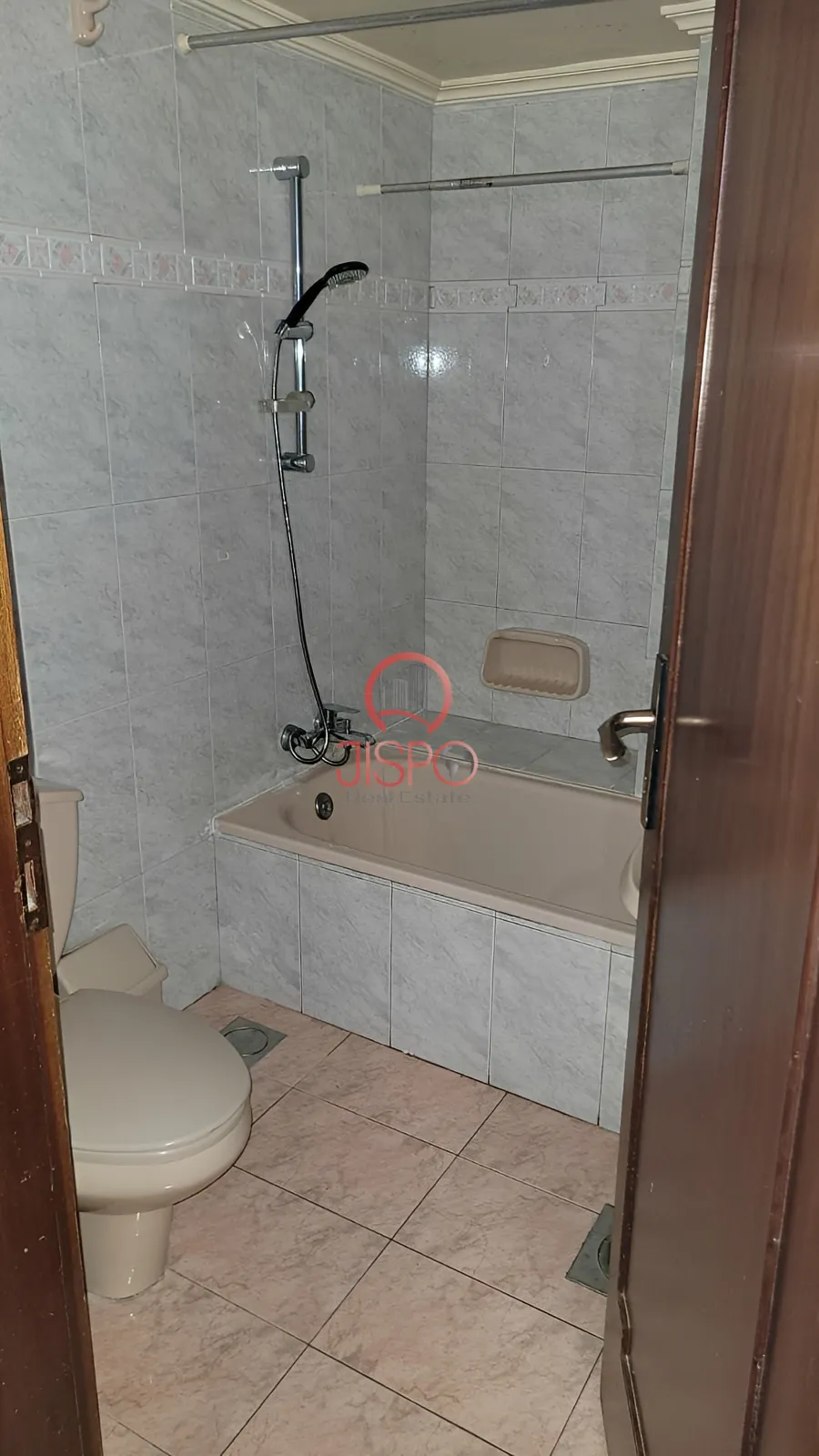 Apartment for Rent in Adonis