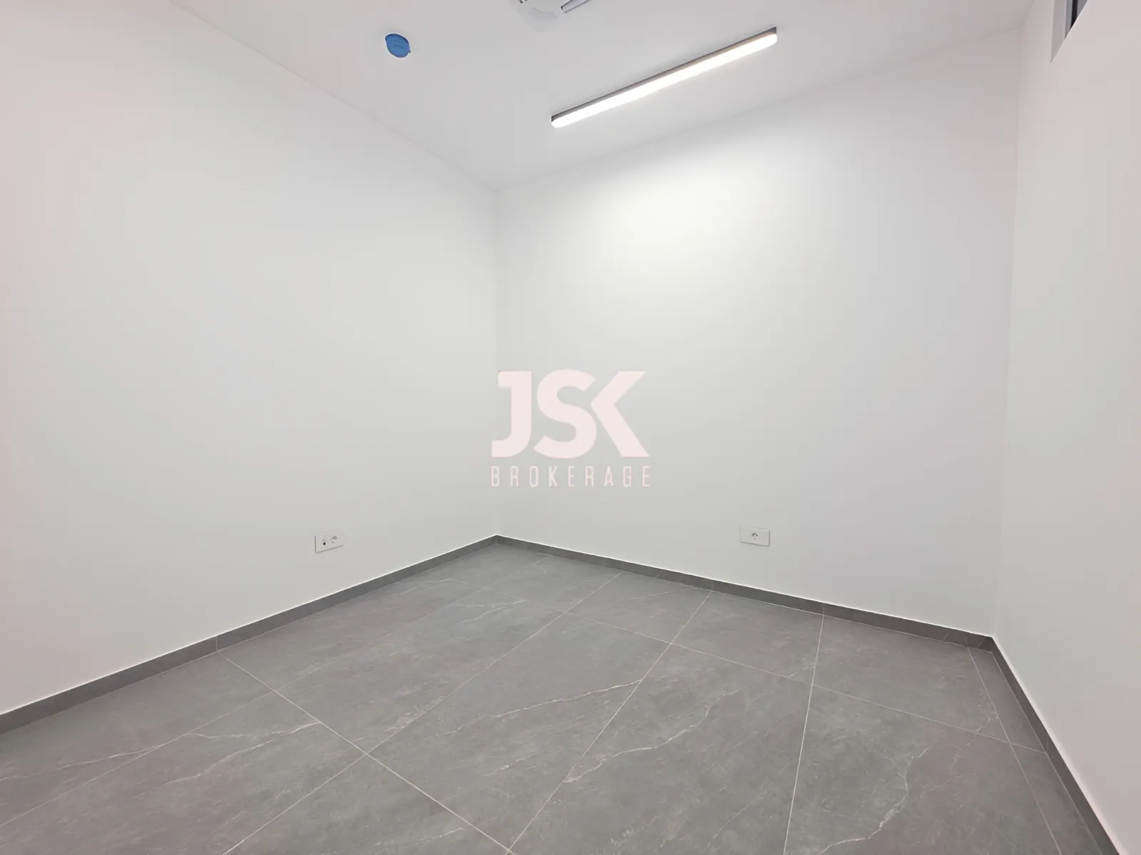 Office for Rent in Horch Tabet
