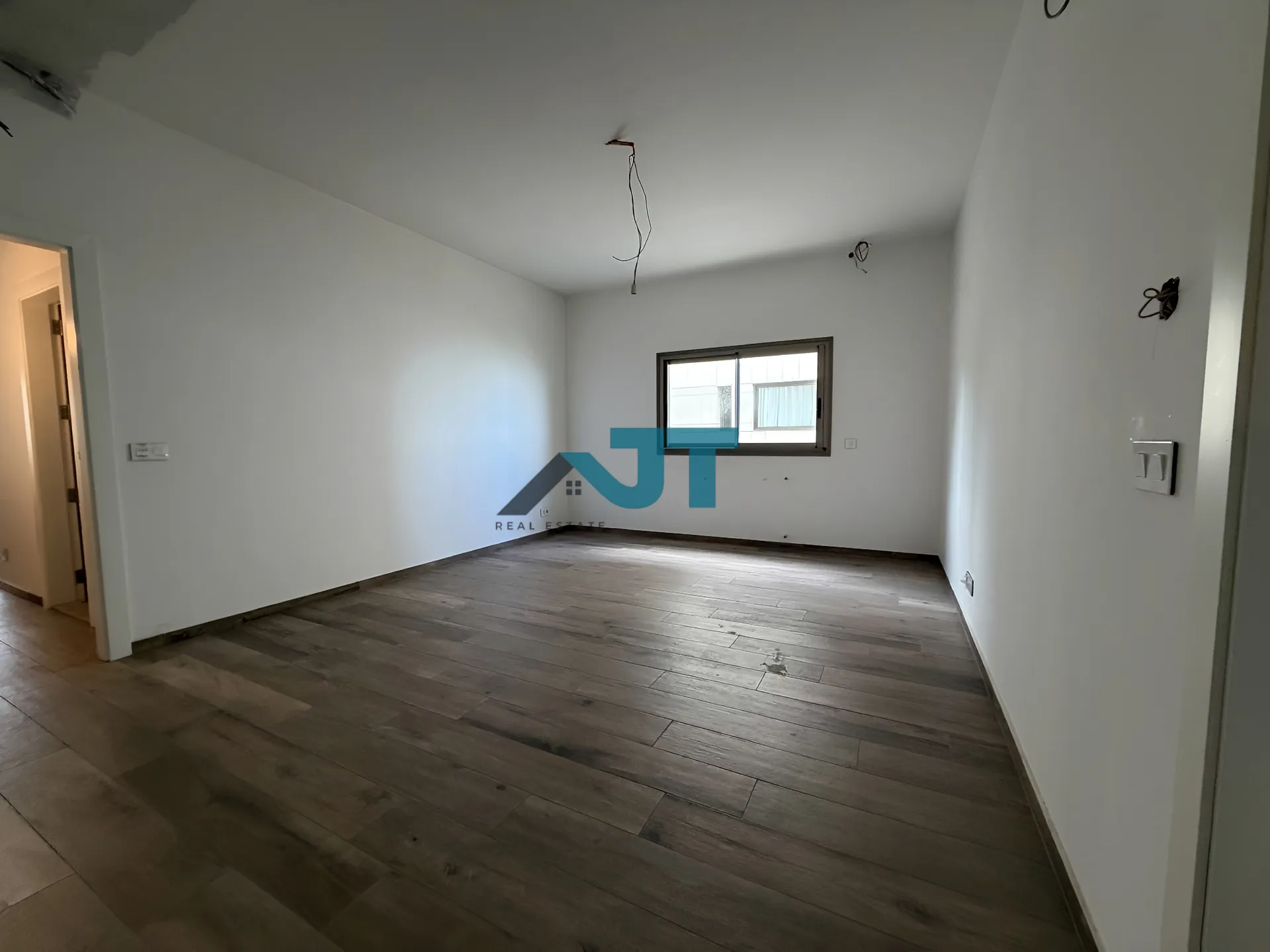 Apartment for rent in Mtayleb