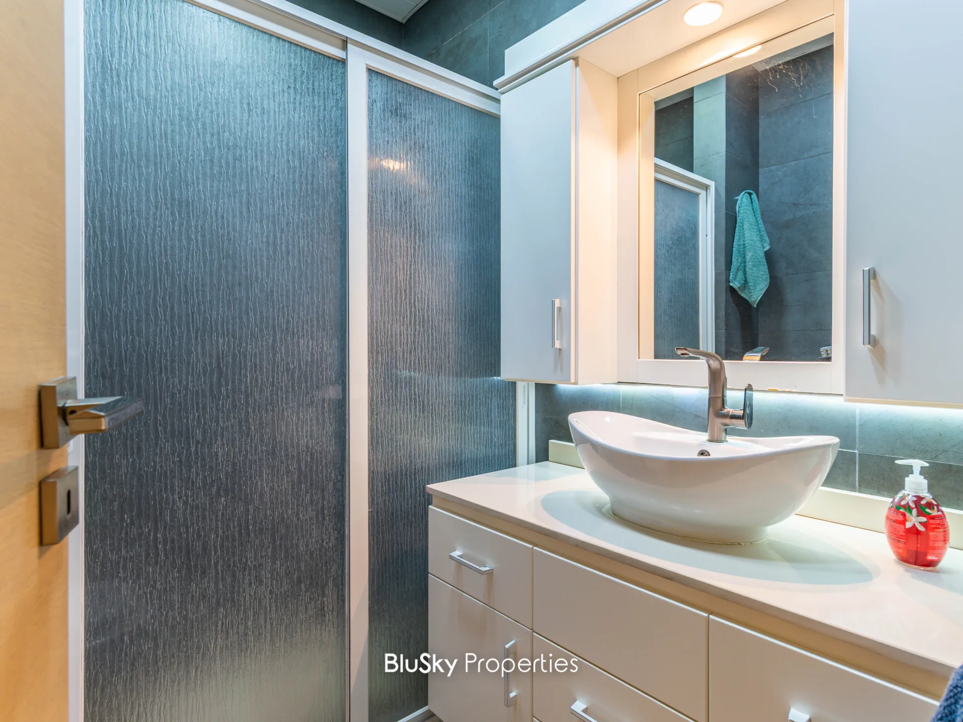 Apartment for sale in Rabweh, beirut, lebanon