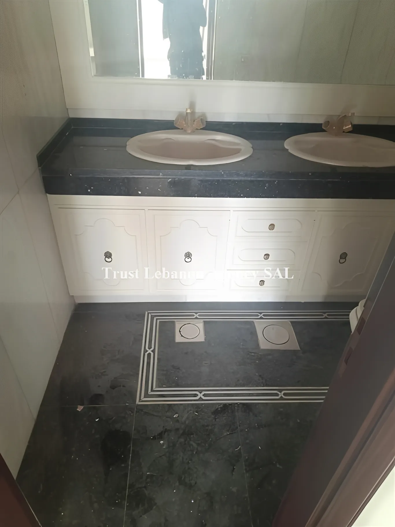 Apartment for Sale in Koraytem Beirut Lebanon