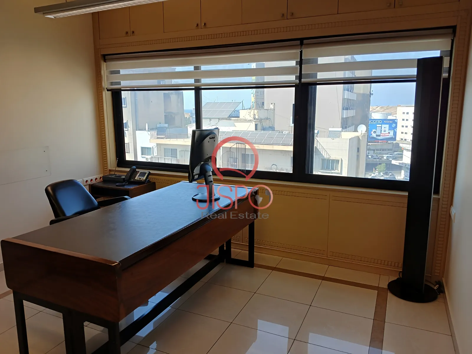 Office for sale in Daoura