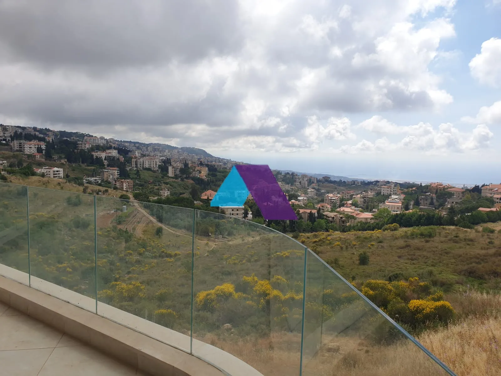 Apartment for Sale in Aabadiyeh