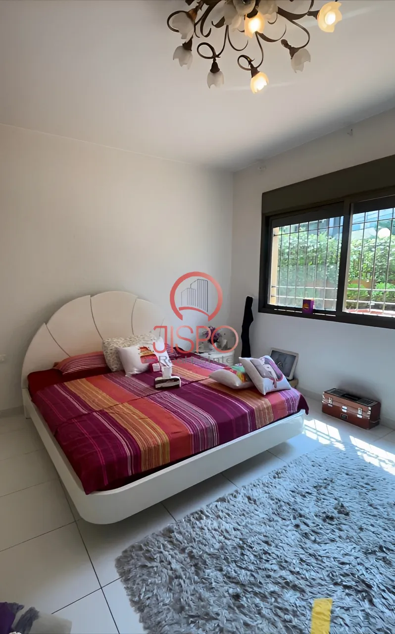 Apartment for Sale in Adma w Dafnah - 3 bed, 5 bath