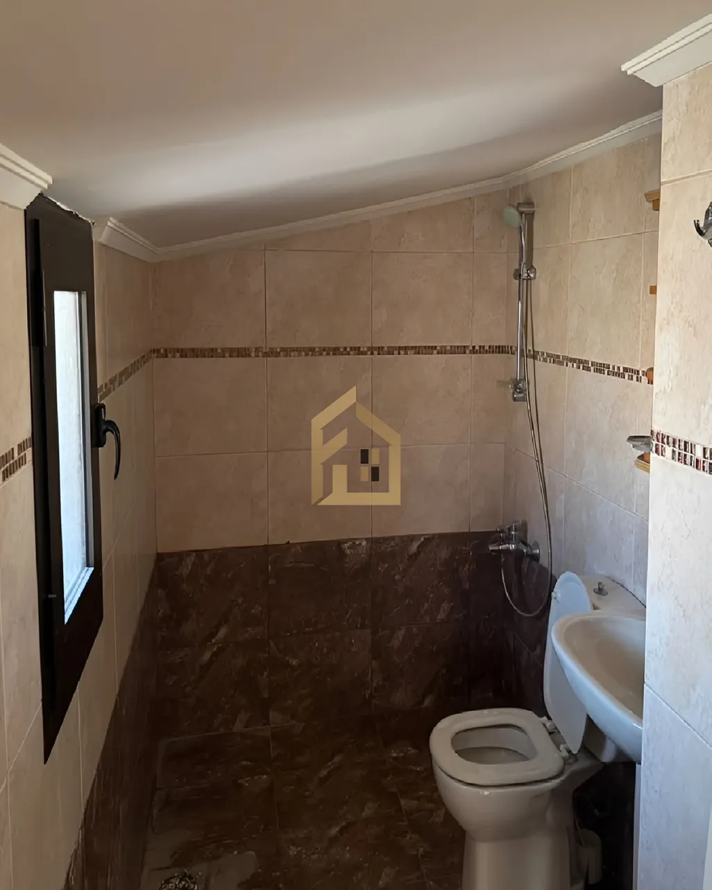 Apartment for sale in Haret Sakher