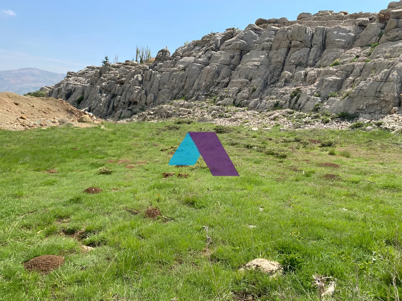 Land for Sale in Qanat Bakich