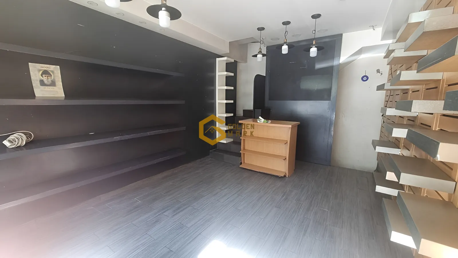 Shop for rent in Mazraat Yachoua