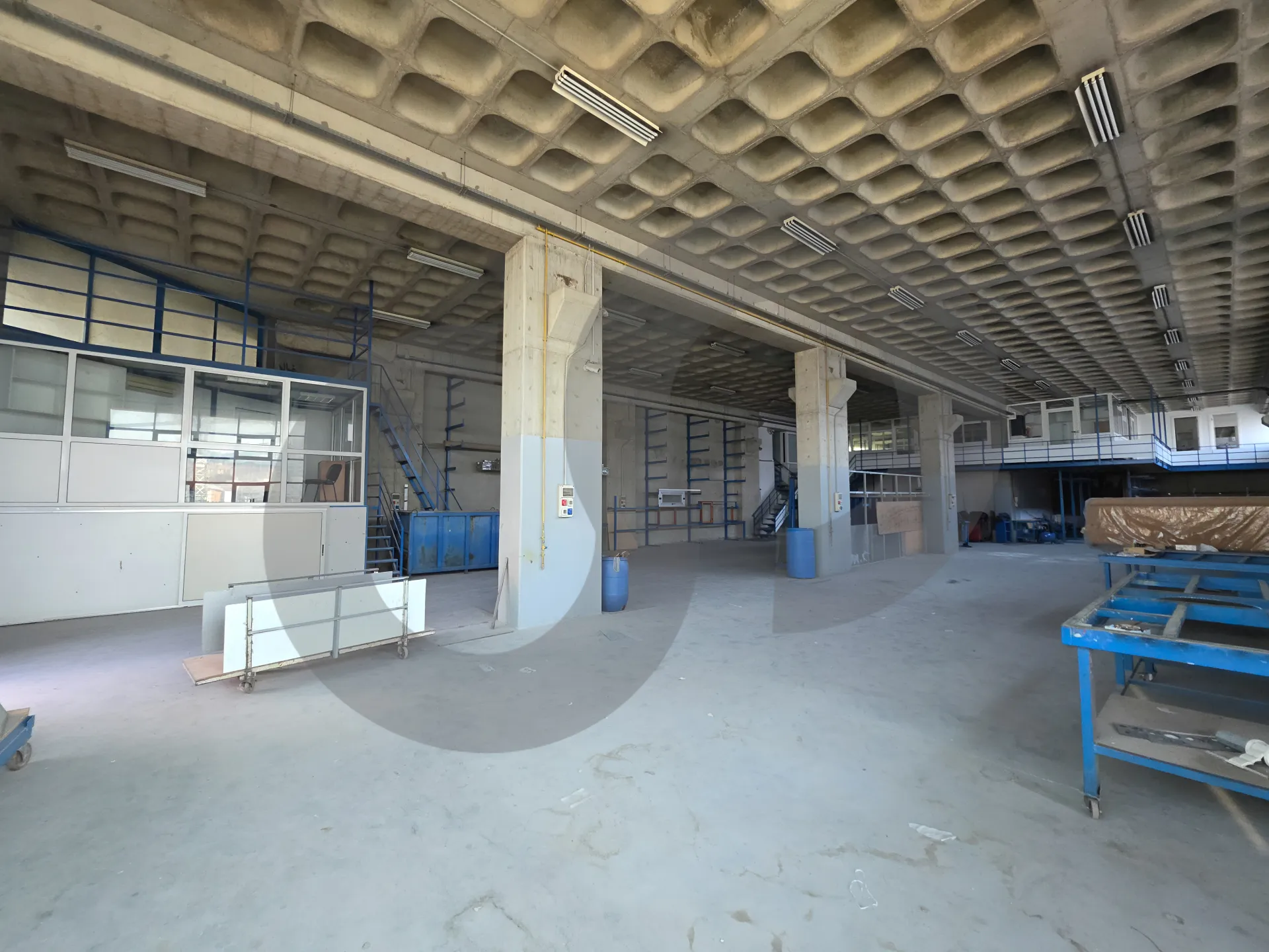 Warehouse for Sale in Mkalles
