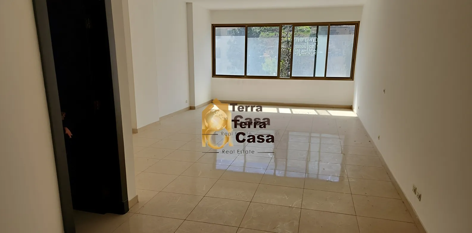 Office for Sale in Zahle For Rent Prime Location Ref