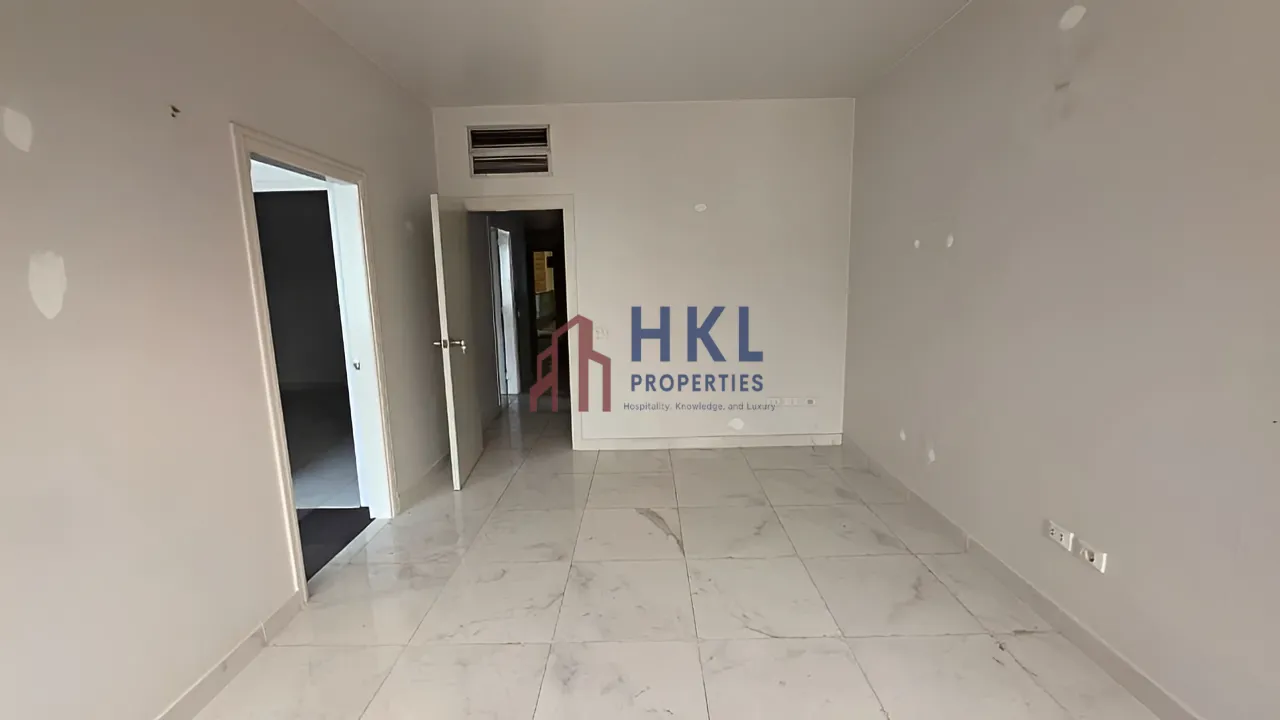 Office for rent in Clemenceau