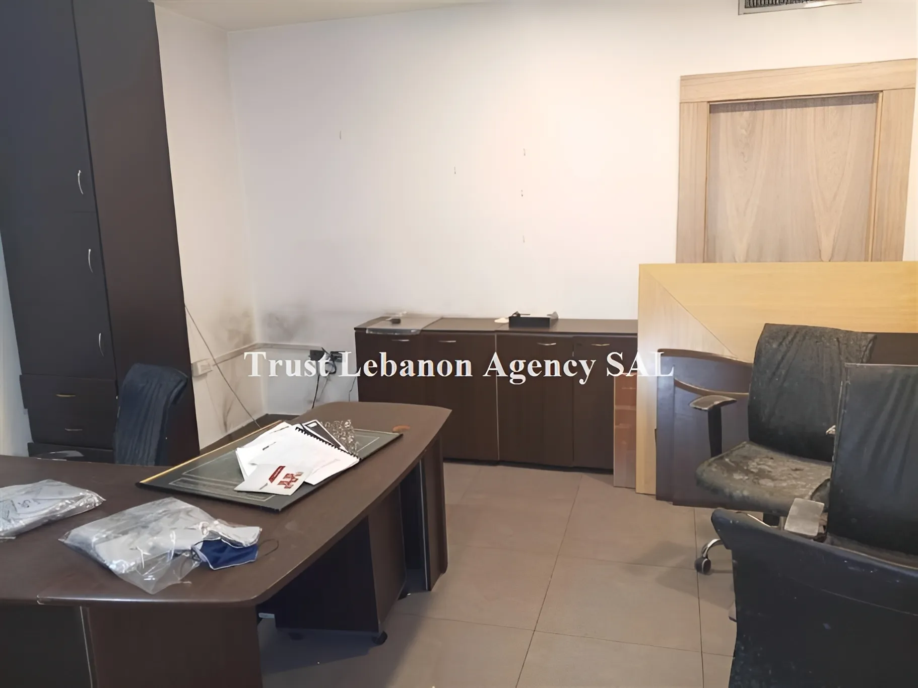 Office for rent in Beirut, Jnah