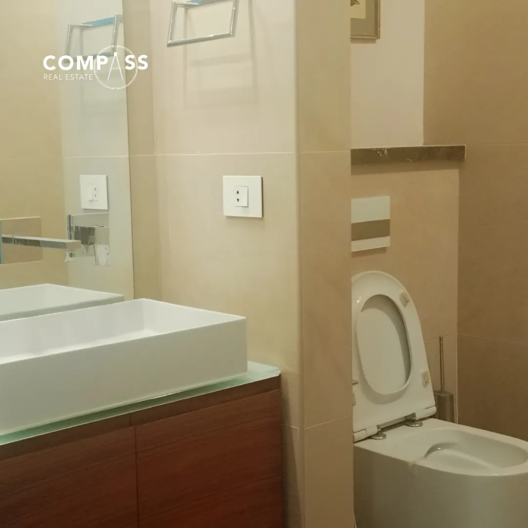 Apartment for rent in Achrafieh, Beirut, Lebanon - 5 bed, 6 bath
