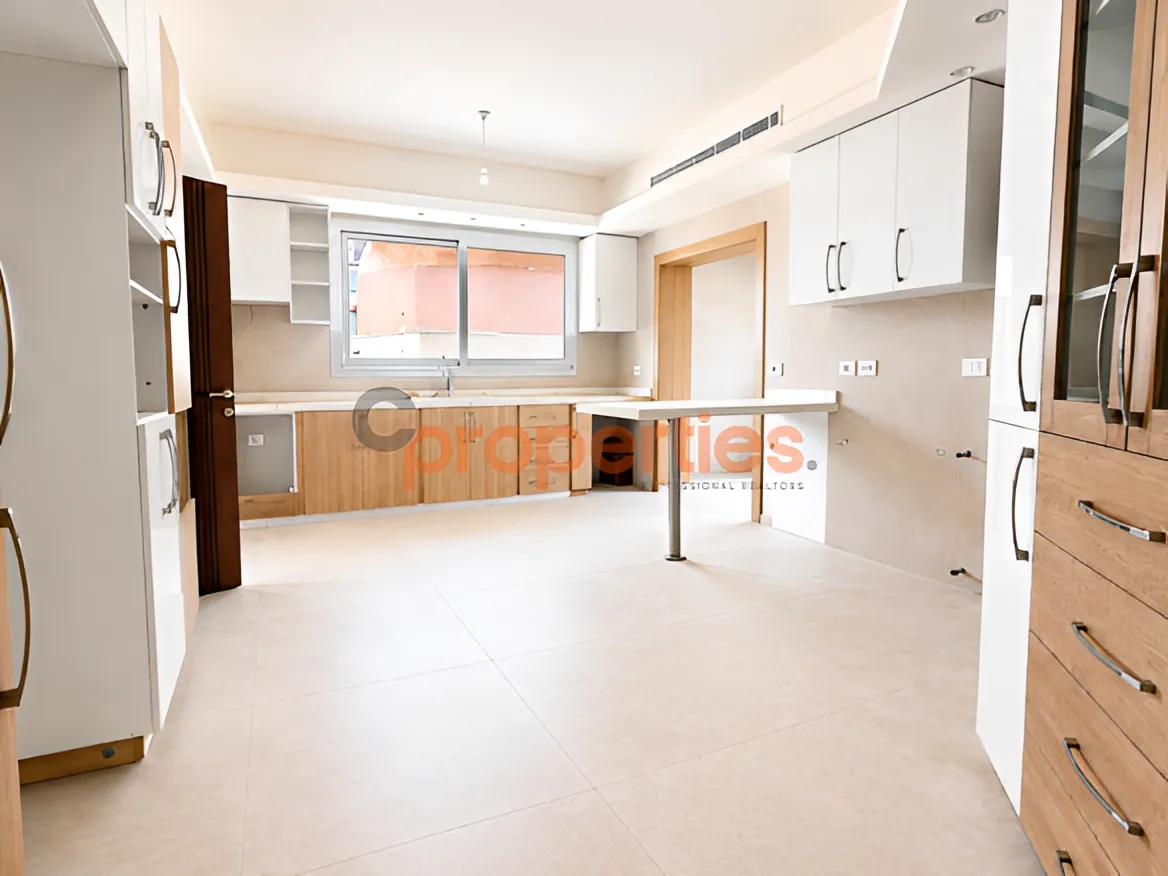 Apartment for sale in Ramleh Al Bayda, Beirut, Lebanon - 3 bed, 5 bath