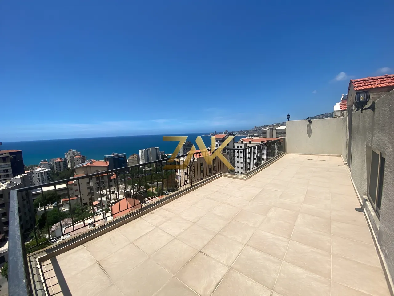 Apartment for Sale Haret Sakher