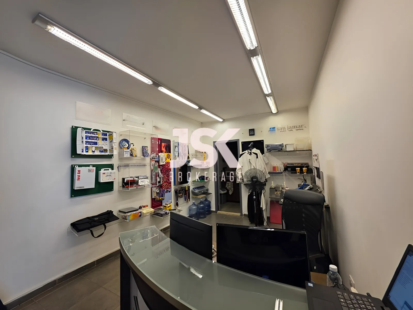 Office for Sale in Hazmieh