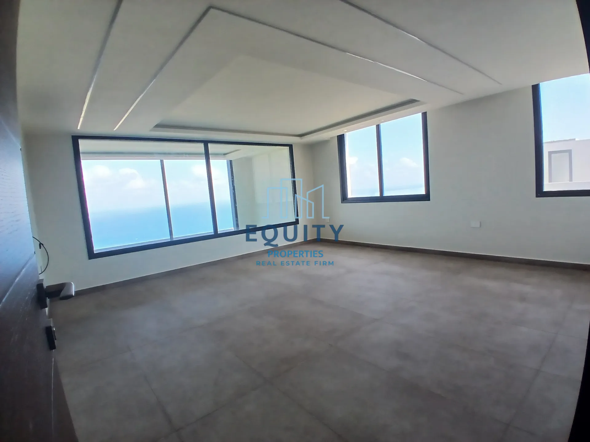 Apartment for sale in qalamoun - 4 bed, 3 bath