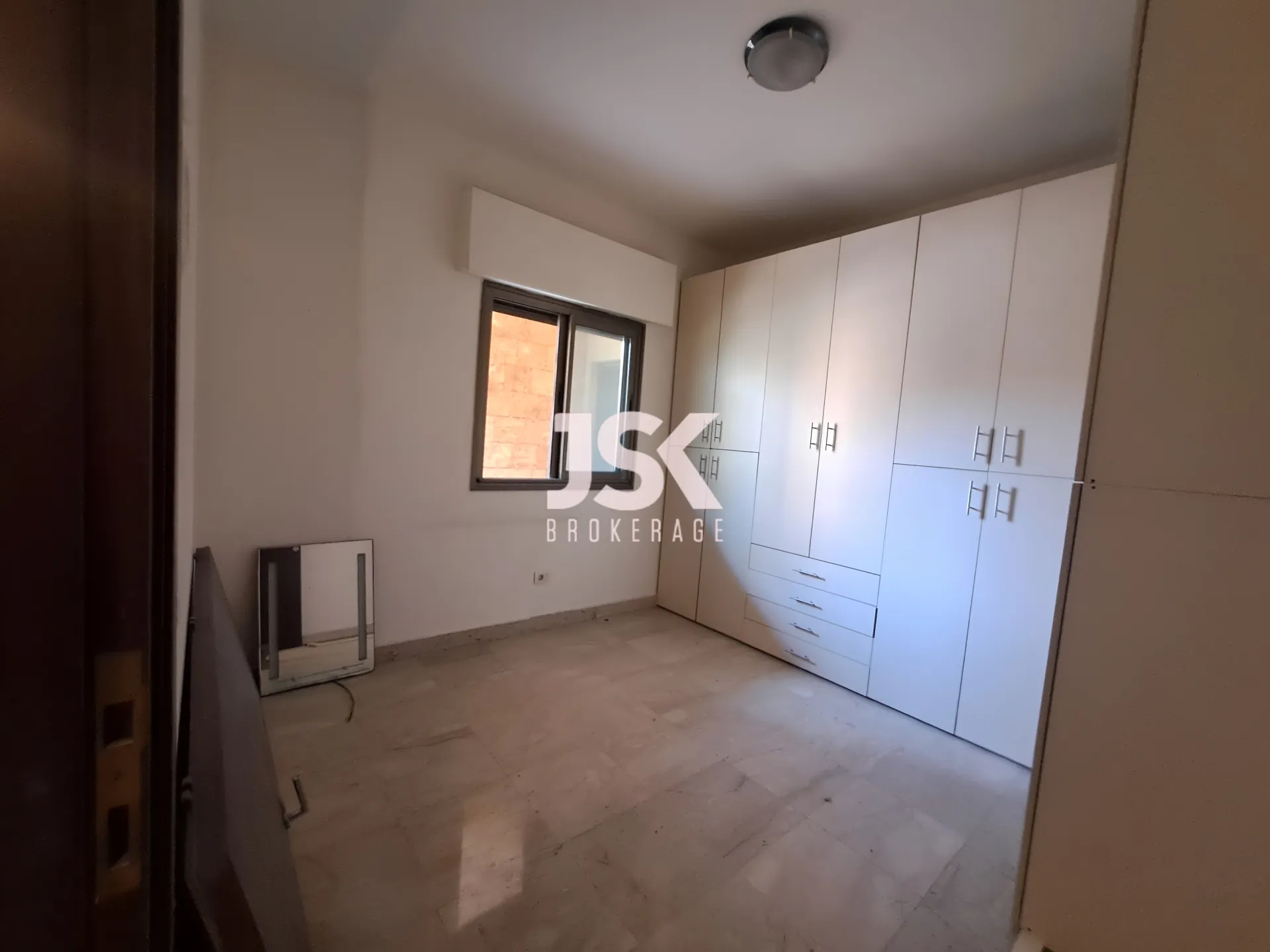 Apartment for Rent in Kraytem