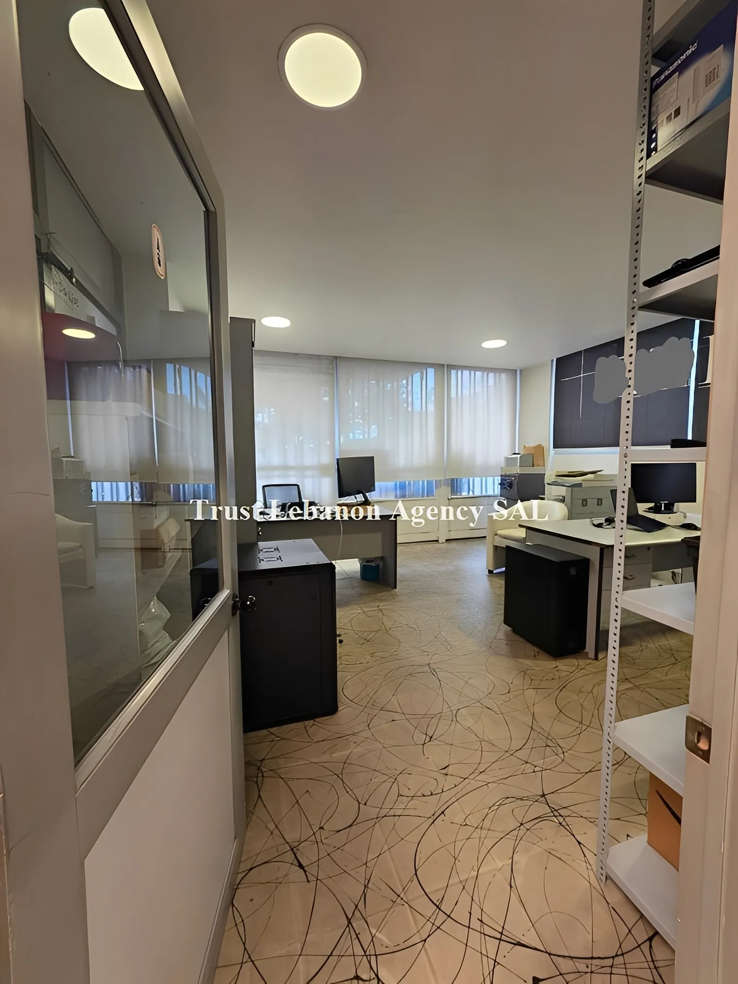 Commercial Property For Sale in Baabda, Brazilia