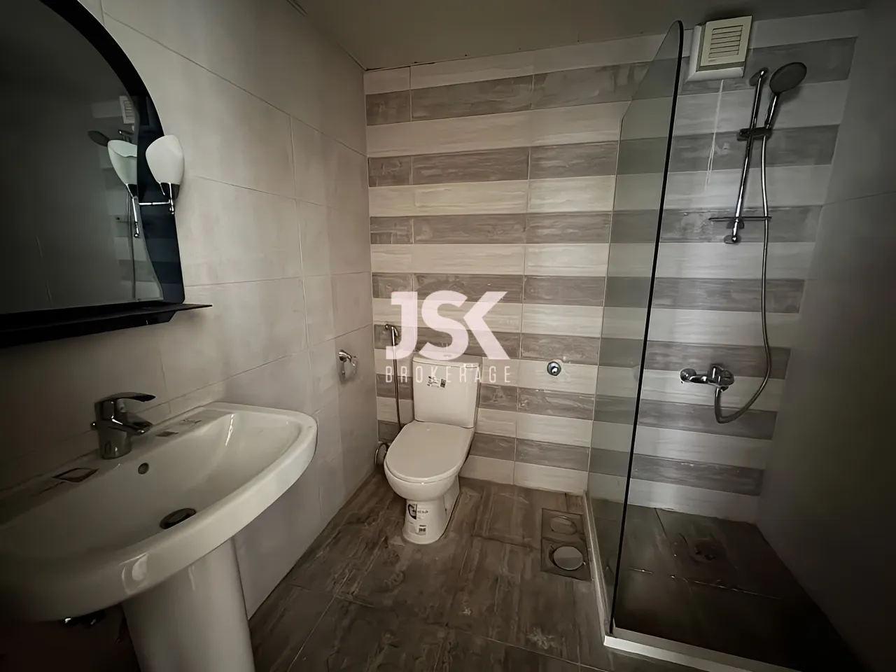 Apartment for Sale in Ras Al Naba'a