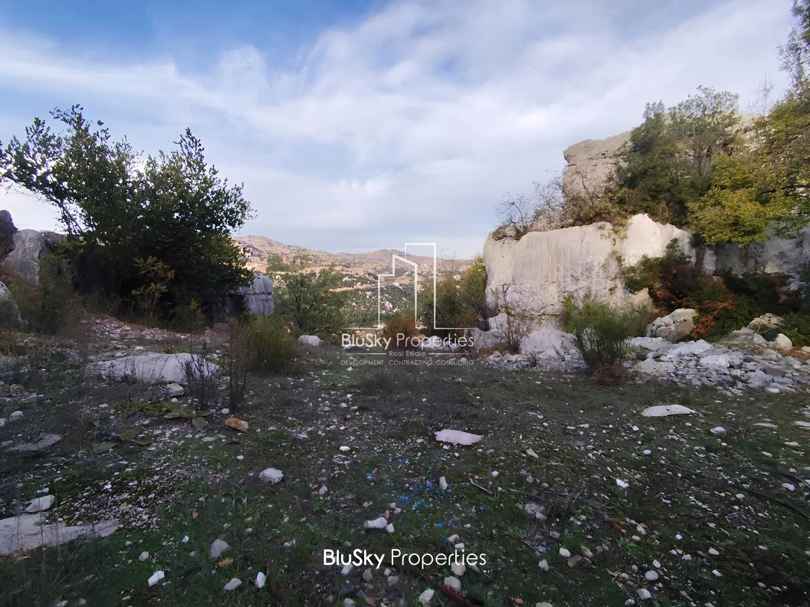 Land for Sale in Aachkout