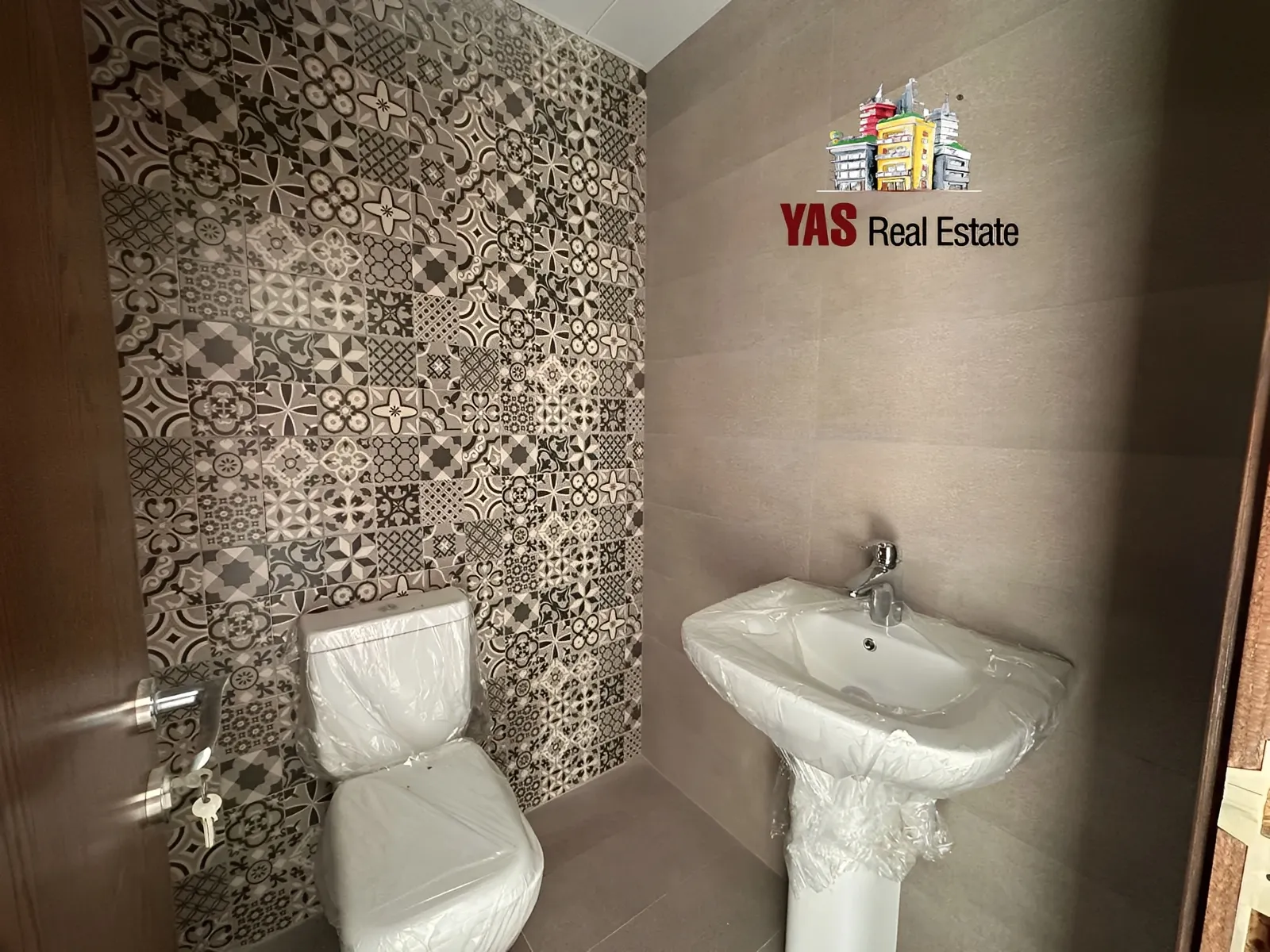 Apartment for Sale in Dbayeh - 3 bed, 4 bath