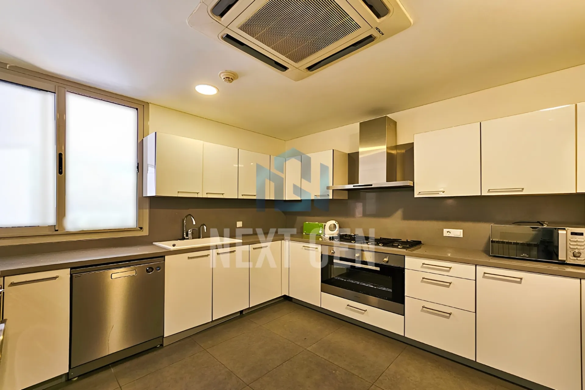 Apartment for rent in Achrafieh, Beirut, Lebanon
