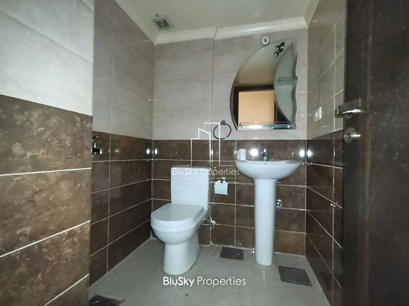 Apartment for Sale in Amchit